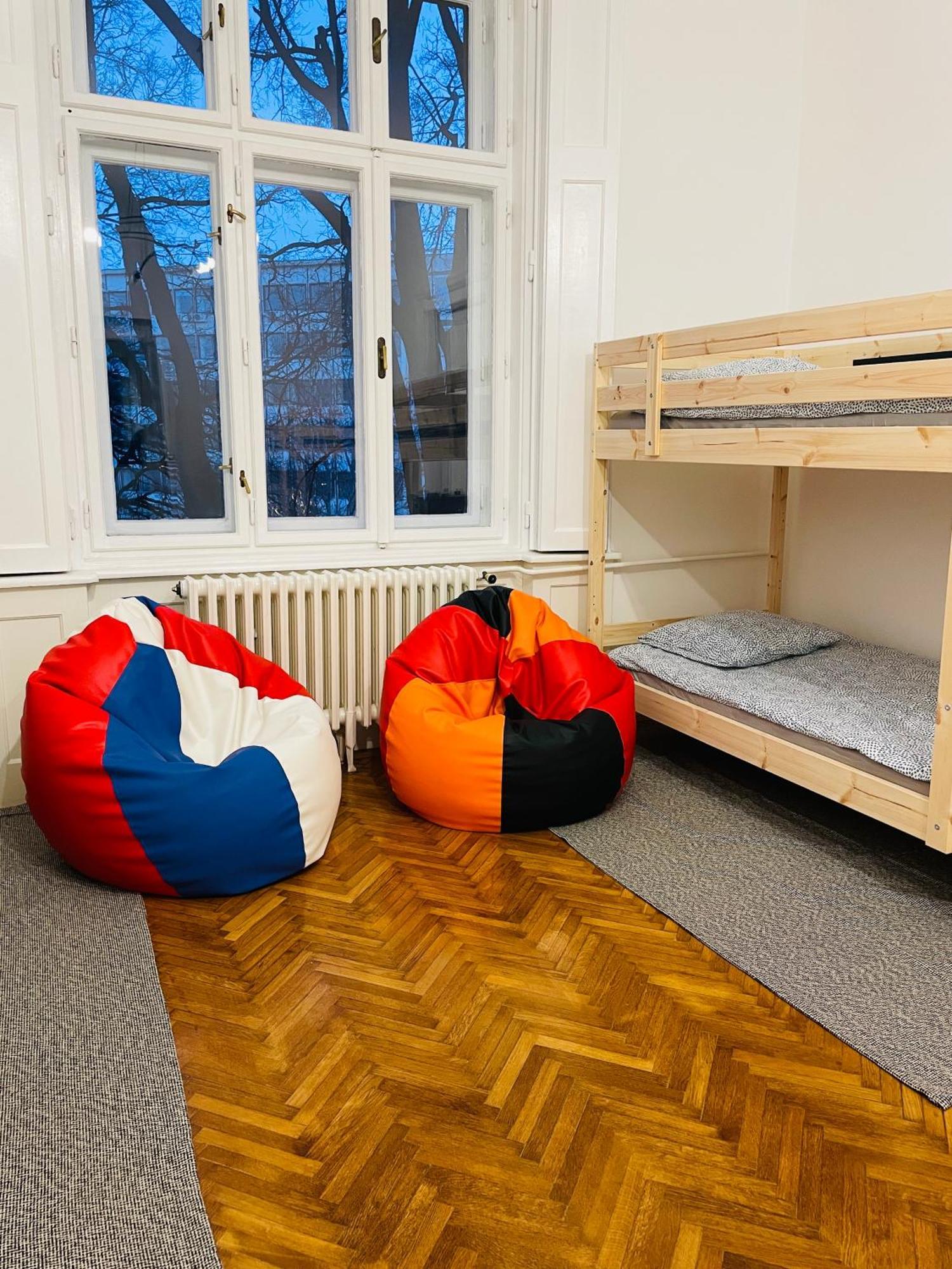 Hostel Green World Novi Sad Bagian luar foto
