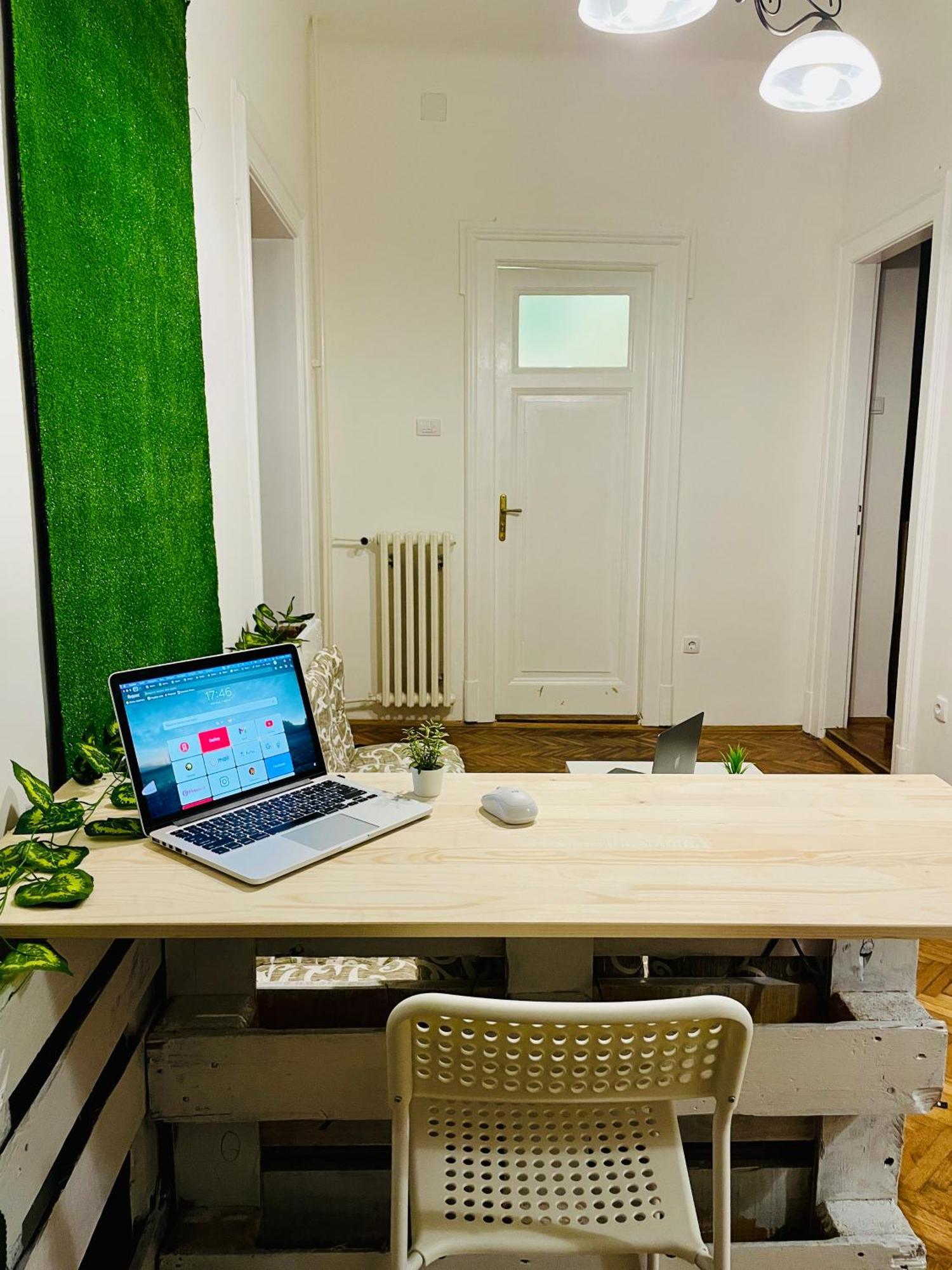 Hostel Green World Novi Sad Bagian luar foto
